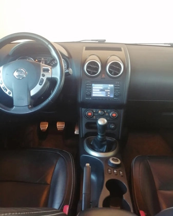 Nissan Qashqai cena 32500 przebieg: 241000, rok produkcji 2011 z Dębica małe 277